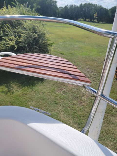 Hunter 240, 2004 sailboat