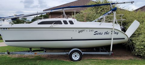 Hunter 240, 2004 sailboat