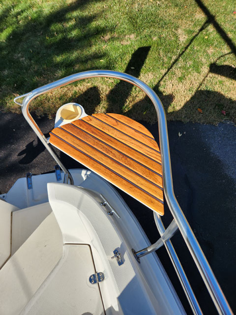 Hunter 240, 2000 sailboat