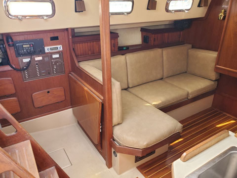 Island Packet 32, 1990 sailboat
