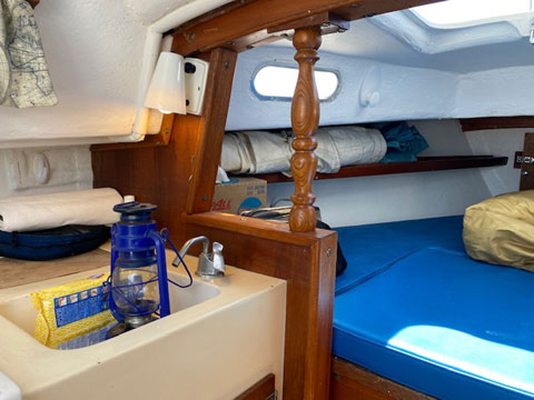 Kenner Kittiwake 23, 1972 sailboat