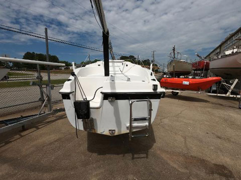 Macgregor 26D, 1990 sailboat