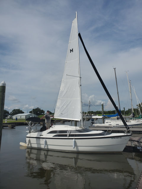 MacGregor 26M, 2006 sailboat