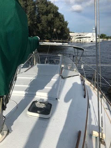 Morgan 32, 1985 sailboat