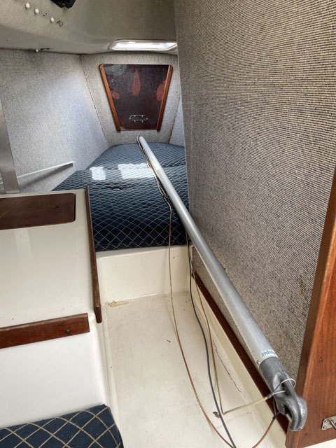 S2 7.9 1986 sailboat