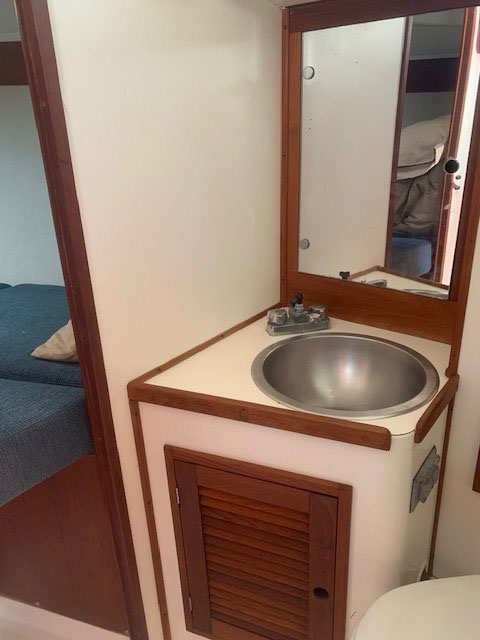 Tartan 33, 1981 sailboat