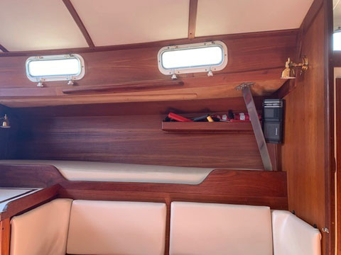 Tartan 33, 1981 sailboat