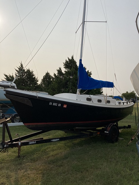 Macgregor Venture Newport 23, 1976 sailboat