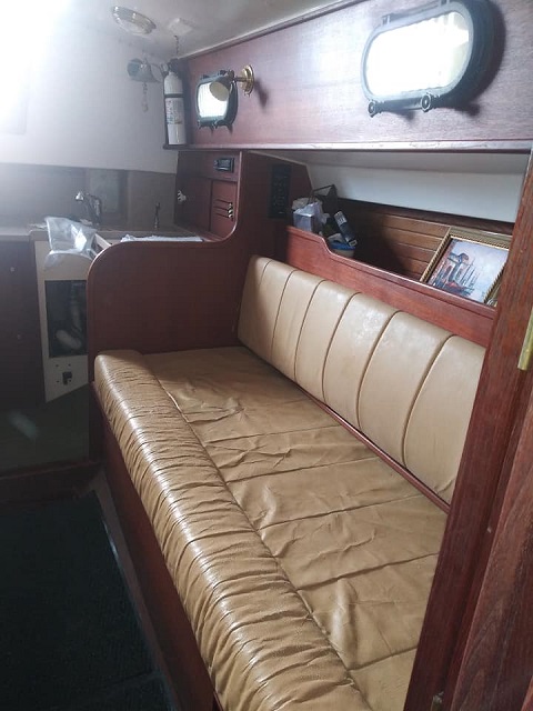 Cape Dory 30', 1983 sailboat