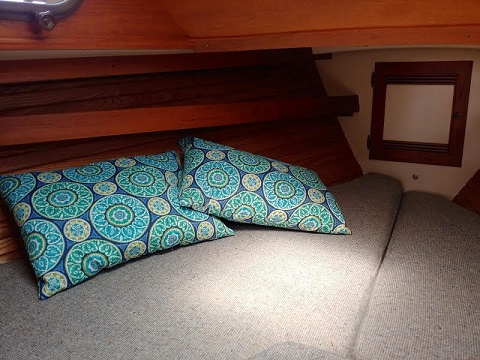 Cape Dory, 33 ft, 1985 sailboat