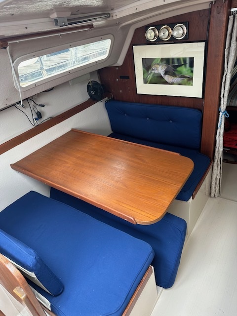 Catalina 25, wing keel, 1986 sailboat