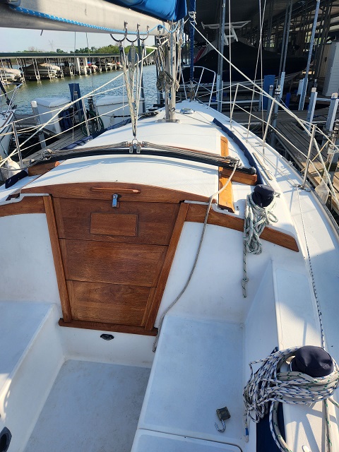 Catalina 30, 1983 sailboat