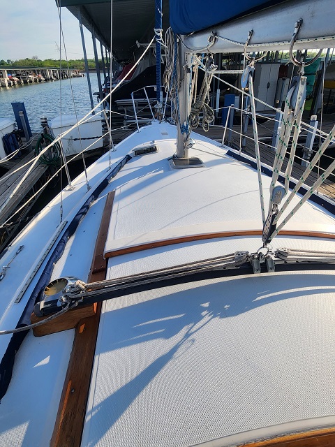Catalina 30, 1983 sailboat