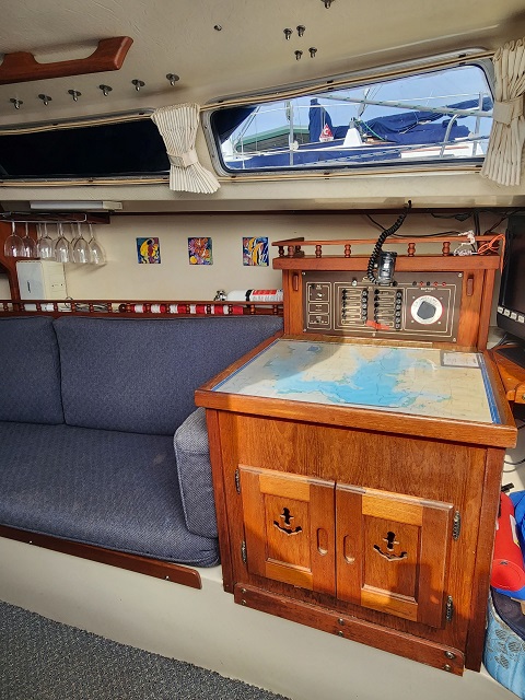 Catalina 30, 1983 sailboat