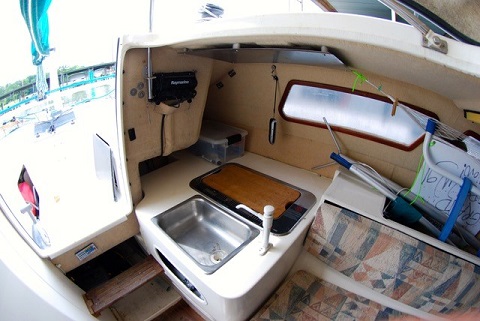 Corsair F-28, center cockpit, 2002 sailboat