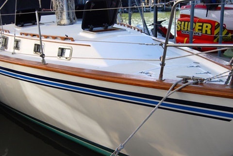 Endeavour 38, 1985 sailboat