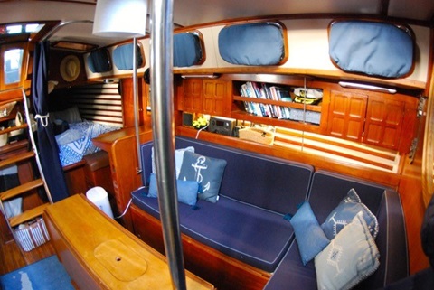 Endeavour 38, 1985 sailboat