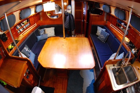 Endeavour 38, 1985 sailboat