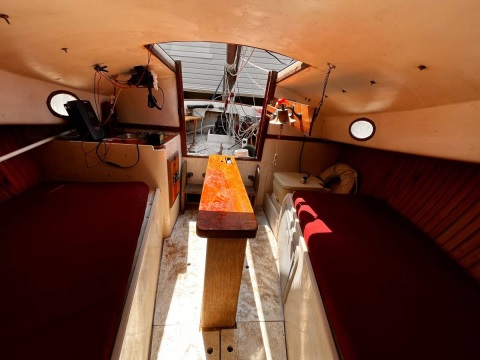 Herreshoff America 18, 1976 sailboat