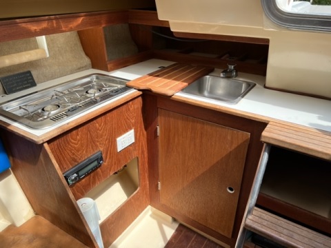 Hunter 25.5, 1984 sailboat