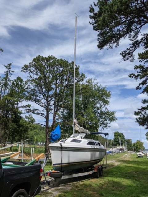 Hunter 260, 1999 sailboat