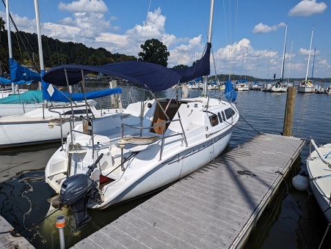 Hunter 260, 1999 sailboat