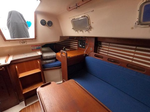 Hunter 30, 1981 sailboat