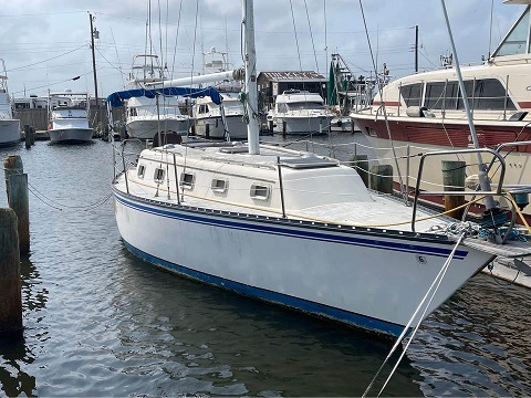Hunter 33, 1980 sailboat