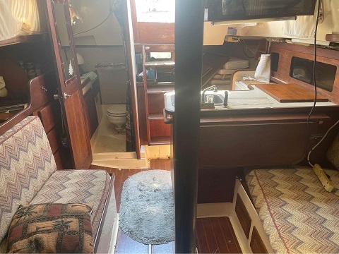 Hunter 33, 1980 sailboat