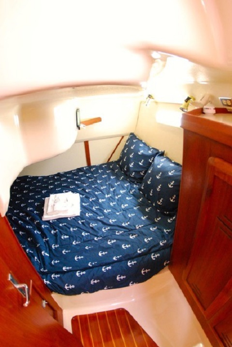 Hunter 336, 1995 sailboat