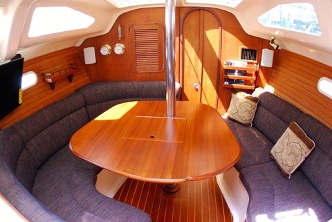 Hunter 336, 1995 sailboat