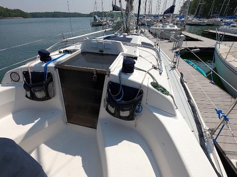 Hunter 340, 2000 sailboat