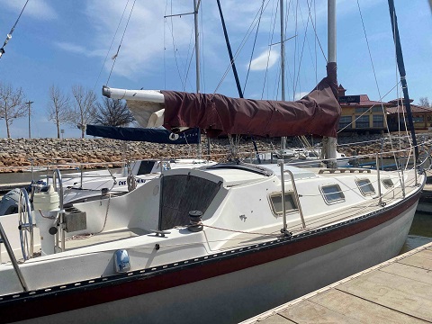 Lancer 28, 1982 sailboat