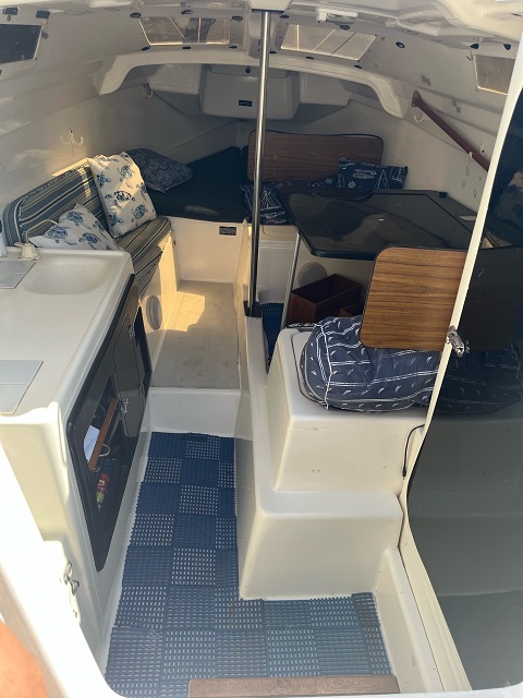 MacGregor 26X, 2001 sailboat
