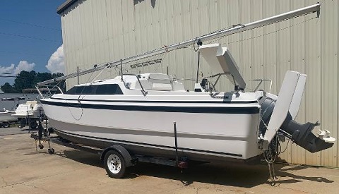 MacGregor 26X, 2002 sailboat