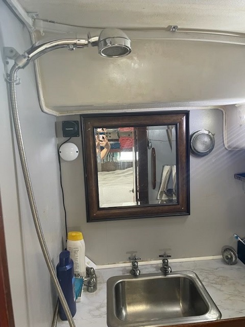 Morgan OutIsland, 41' sailboat