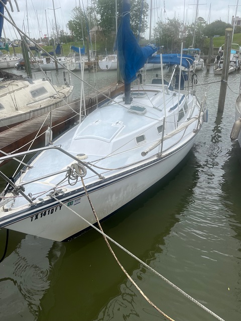 Newport Mark II, 28 ft, 1986 sailboat