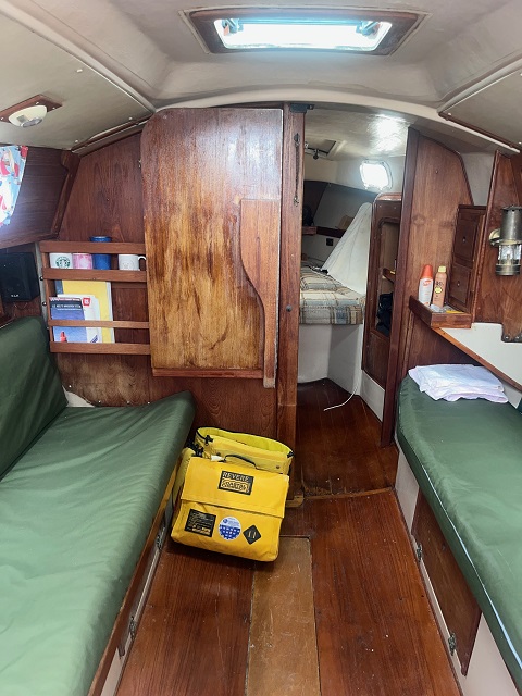 Newport Mark II, 28 ft, 1986 sailboat