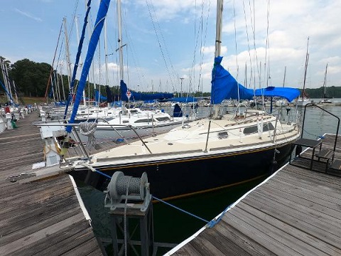 O'Day 28, 1981 sailboat