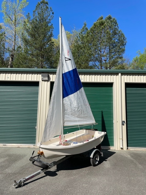 American sail Pennant 10 Dinghy, 2004 sailboat