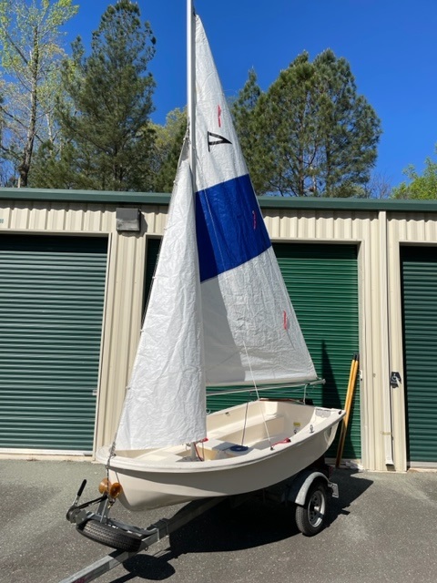 American sail Pennant 10 Dinghy, 2004 sailboat