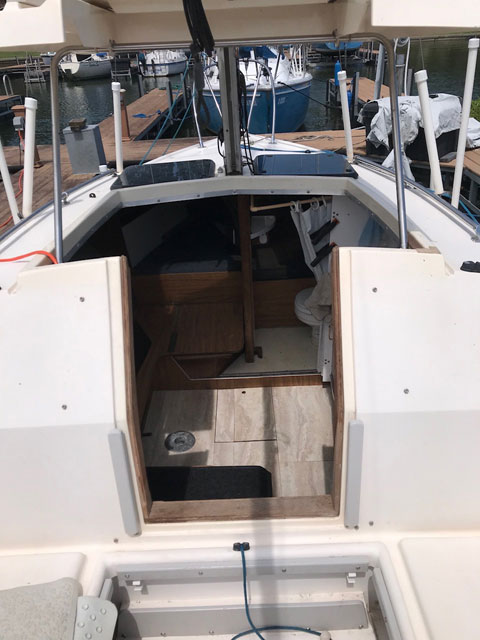 Rhodes 22, 1990 Factory Recycled 2001 sailboat