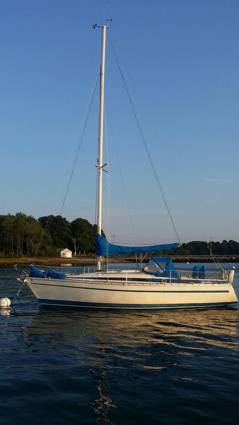 Bavaria 960, 32' sailboat