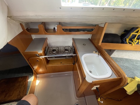 Beneteau 235, 1989 sailboat