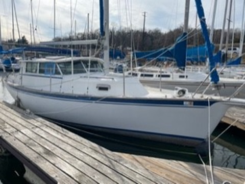 Bombay Pilothouse 31, 1978 sailboat