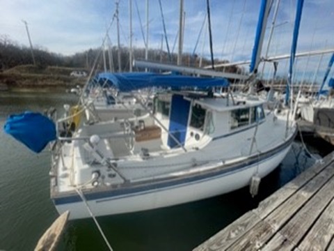 Bombay Pilothouse 31, 1978 sailboat