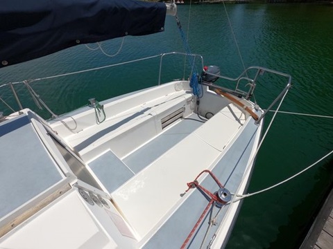 Cal, 22', 1985 sailboat