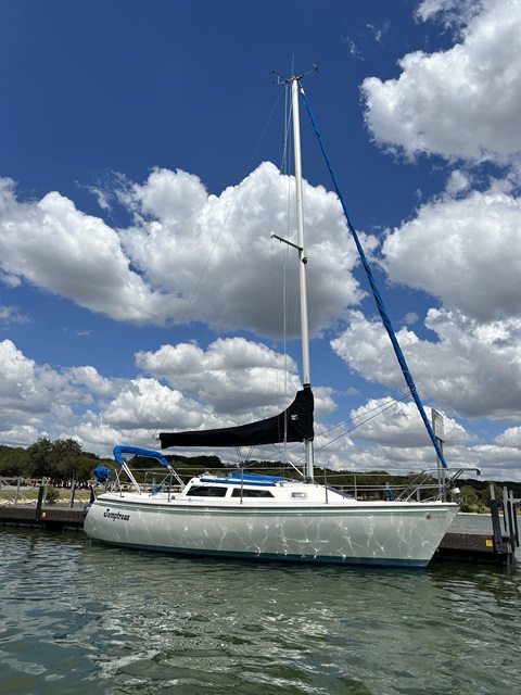 Catalina Capri 26, 1991 sailboat