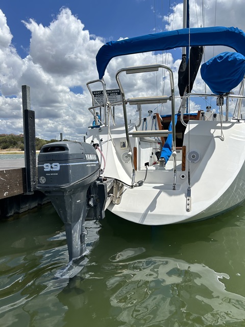 Catalina Capri 26, 1991 sailboat