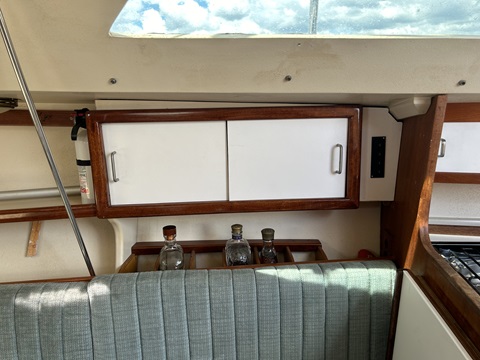 Catalina Capri 26, 1991 sailboat